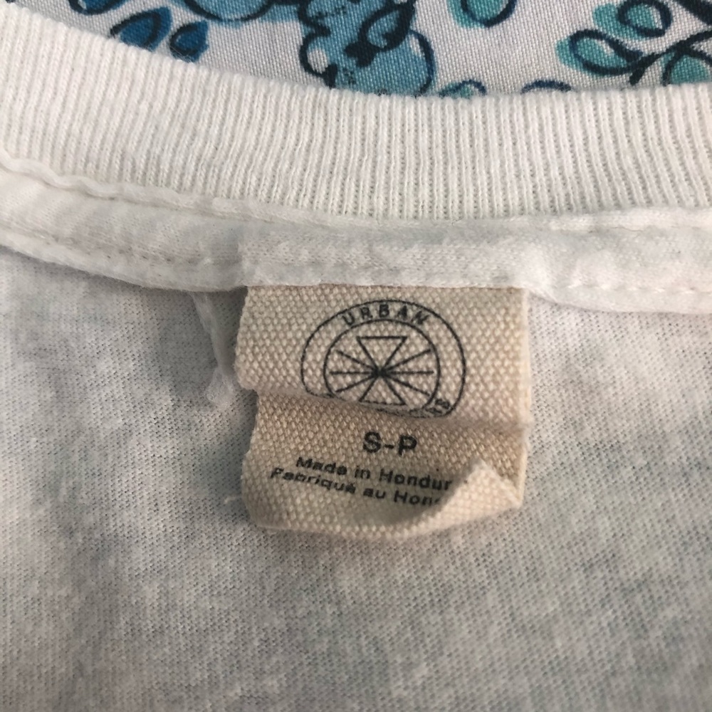 SOLD - Urban Outfitters White Tee Shirt Size Small - Picture 4 of 5